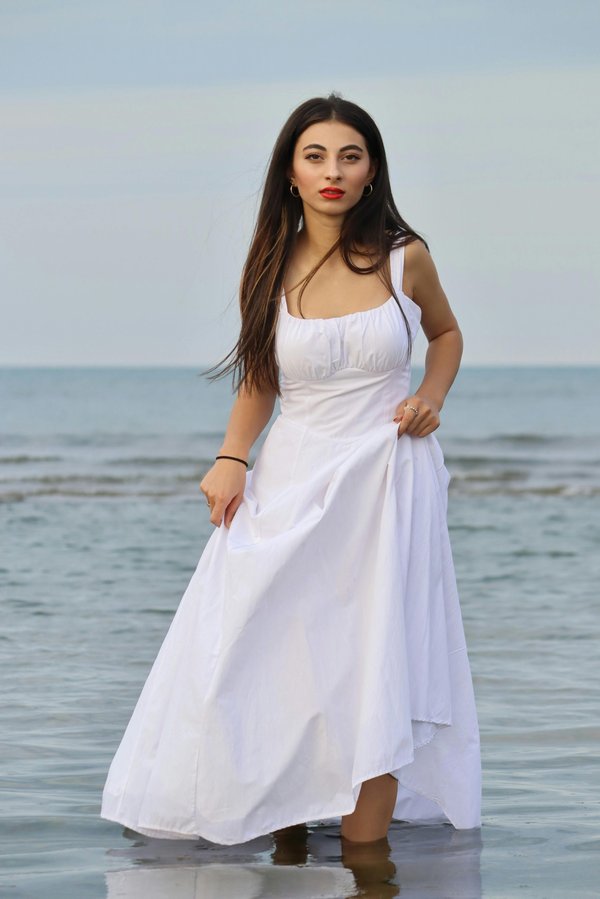 Robe trapèze : le charme intemporel pour chaque occasion